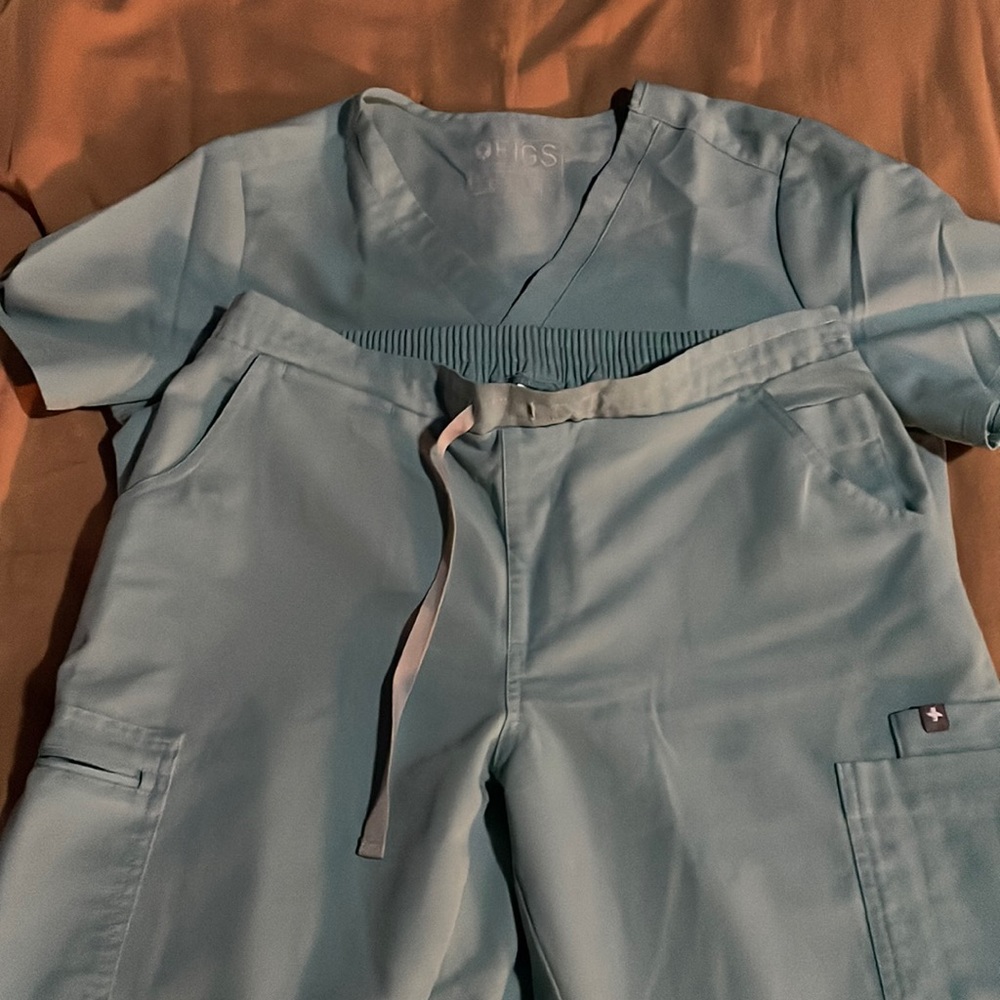 Figs scrubs